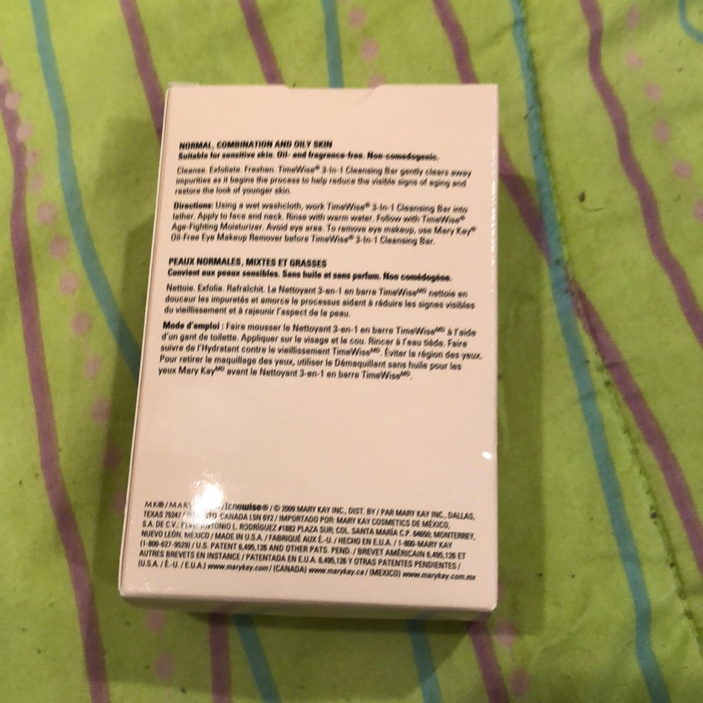 MaryKay timewise three in one cleanser bar